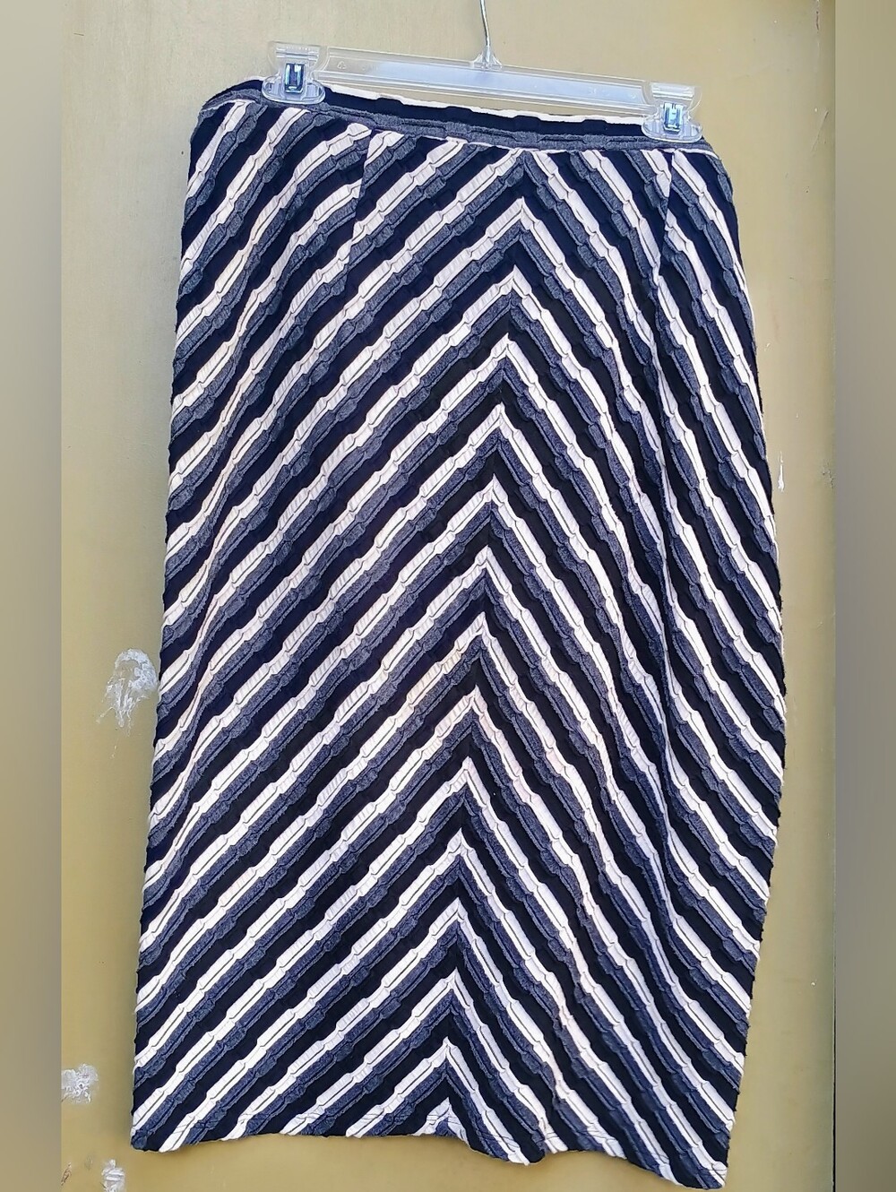 jennie & marlis Skirt XL Black Grey Stripe